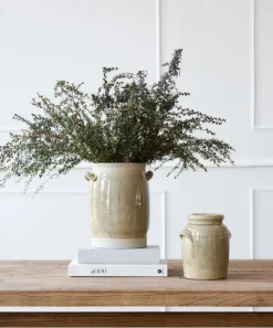 Almada Urn