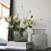 Classic Ribbed Vase Short